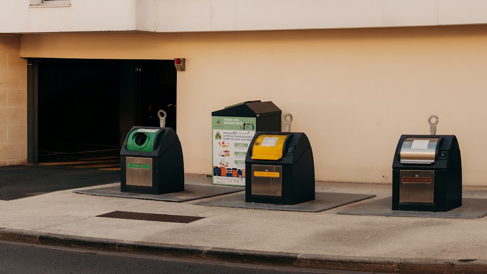El PLA sigue siendo plástico: Normativa de la UE para cubiertos y vasos de papel revestidos